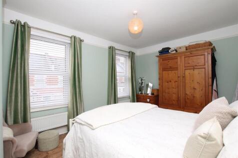 Bedroom 1..JPG