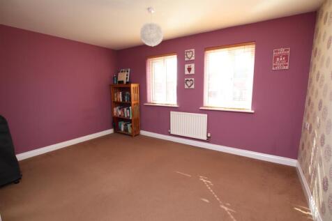 Bedroom 2.JPG