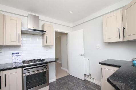 Kitchen..JPG