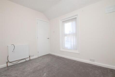 Bedroom 2.JPG