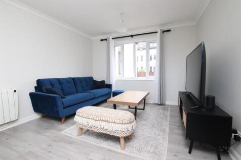 Living Room.JPG