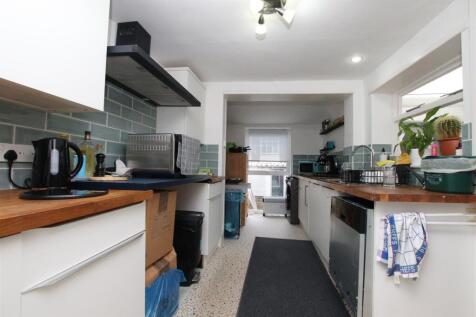 Kitchen.JPG