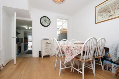 Dining Area.JPG