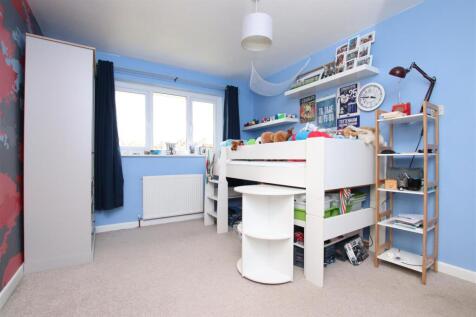 Bedroom 2.JPG