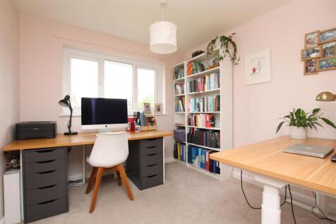Bedroom 4.JPG