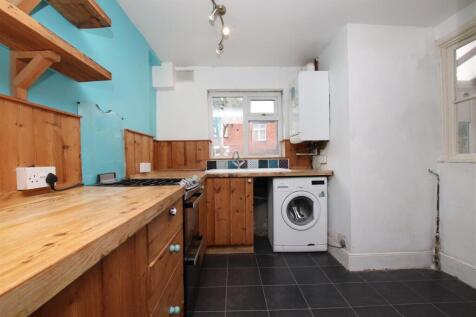 Kitchen.JPG