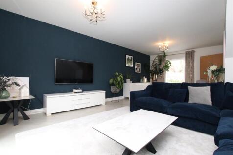 Living Room.JPG