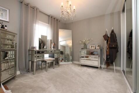 Bedroom 2.JPG