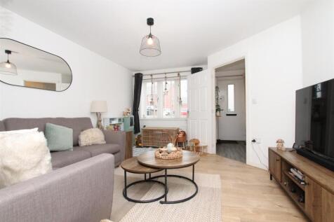 Living Room.JPG