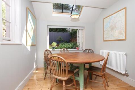 Dining Area.JPG