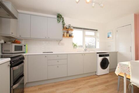 Kitchen Dining Room.JPG