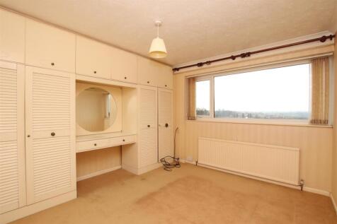 Bedroom 1.JPG