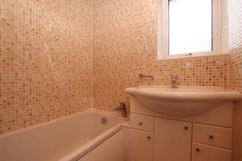 Bathroom.JPG