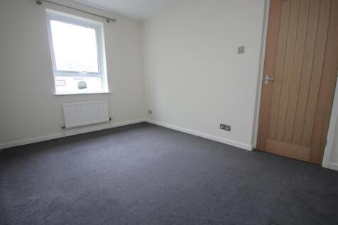 Bedroom 2.JPG