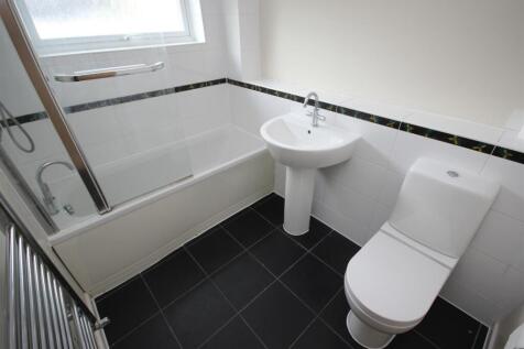 Bathroom.JPG