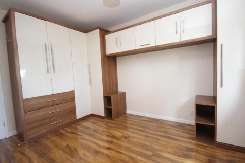 Bedroom 2.JPG