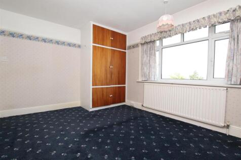 Bedroom 1.JPG