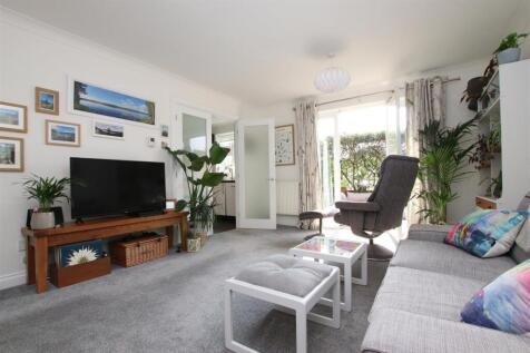 Living Room.JPG
