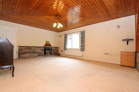 Living Room.JPG