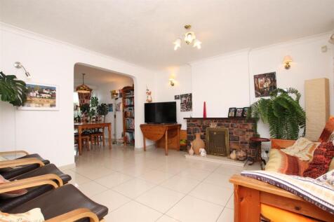 Living Room.JPG