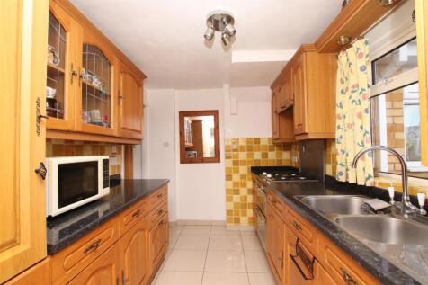 Kitchen..JPG