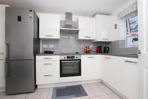 Kitchen.JPG