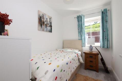 Bedroom 3.JPG