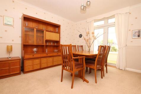 Dining Room.JPG