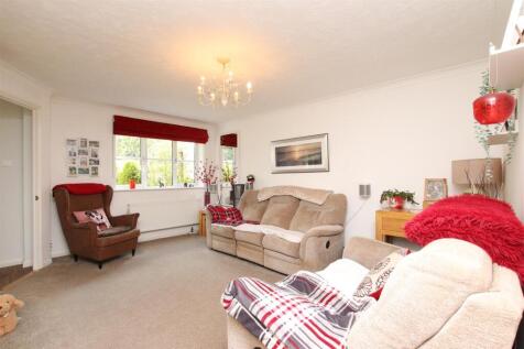 Living Room.JPG