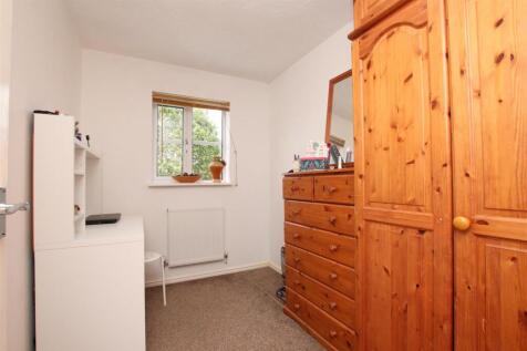Bedroom 4.JPG