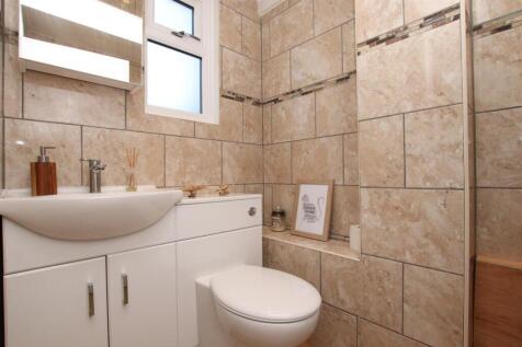 Ground Floor Cloakroom.JPG