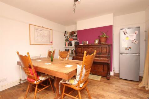 Dining Area.JPG