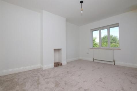 Bedroom 2.JPG