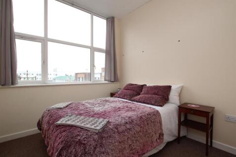Bedroom 1.JPG