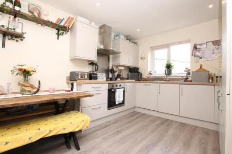 Kitchen Dining Room.JPG