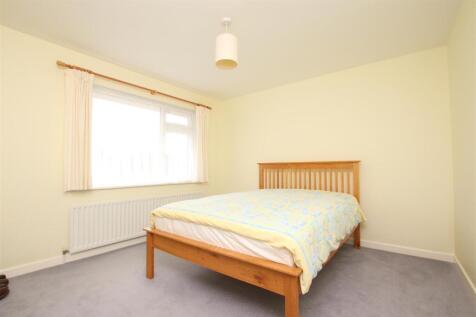 Bedroom 2.JPG