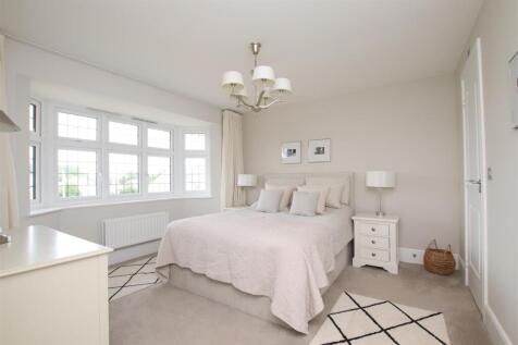 Bedroom 1.JPG