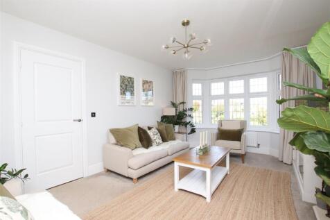 Living Room..JPG