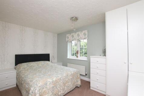 Bedroom 2.JPG
