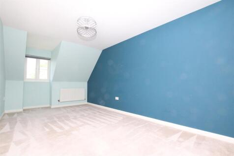 Bedroom 1.JPG