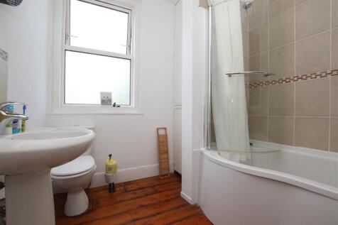 Bathroom.JPG