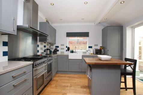 Kitchen.JPG