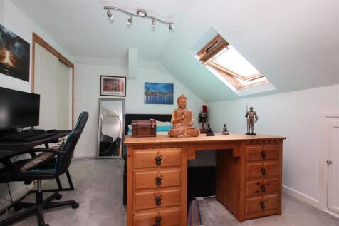 Bedroom 2.JPG
