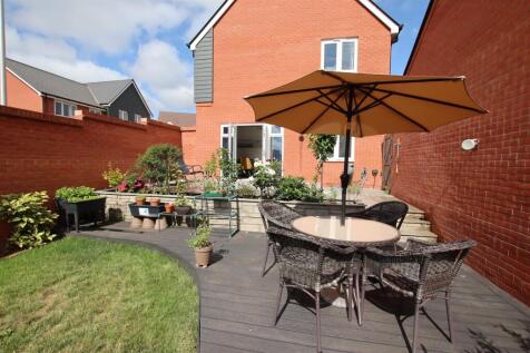 Rear Garden__.JPG
