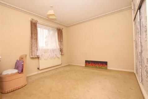 Bedroom 1.JPG