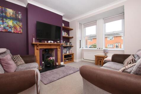 Living Room.JPG
