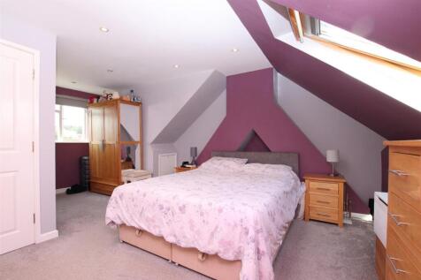 Bedroom 1.JPG