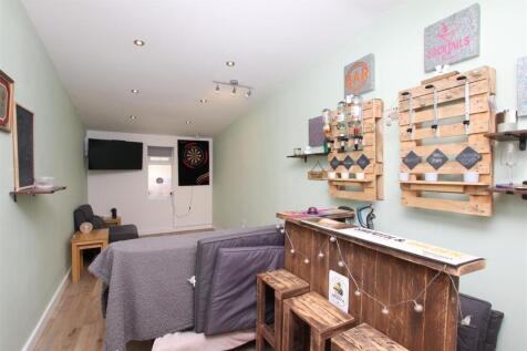 Games Room..JPG