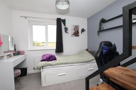Bedroom 2a.JPG
