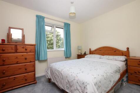 Bedroom 1.JPG